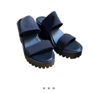 RARE Madden Girl G-Crush black 
 wedges with lug sole and straps size 9